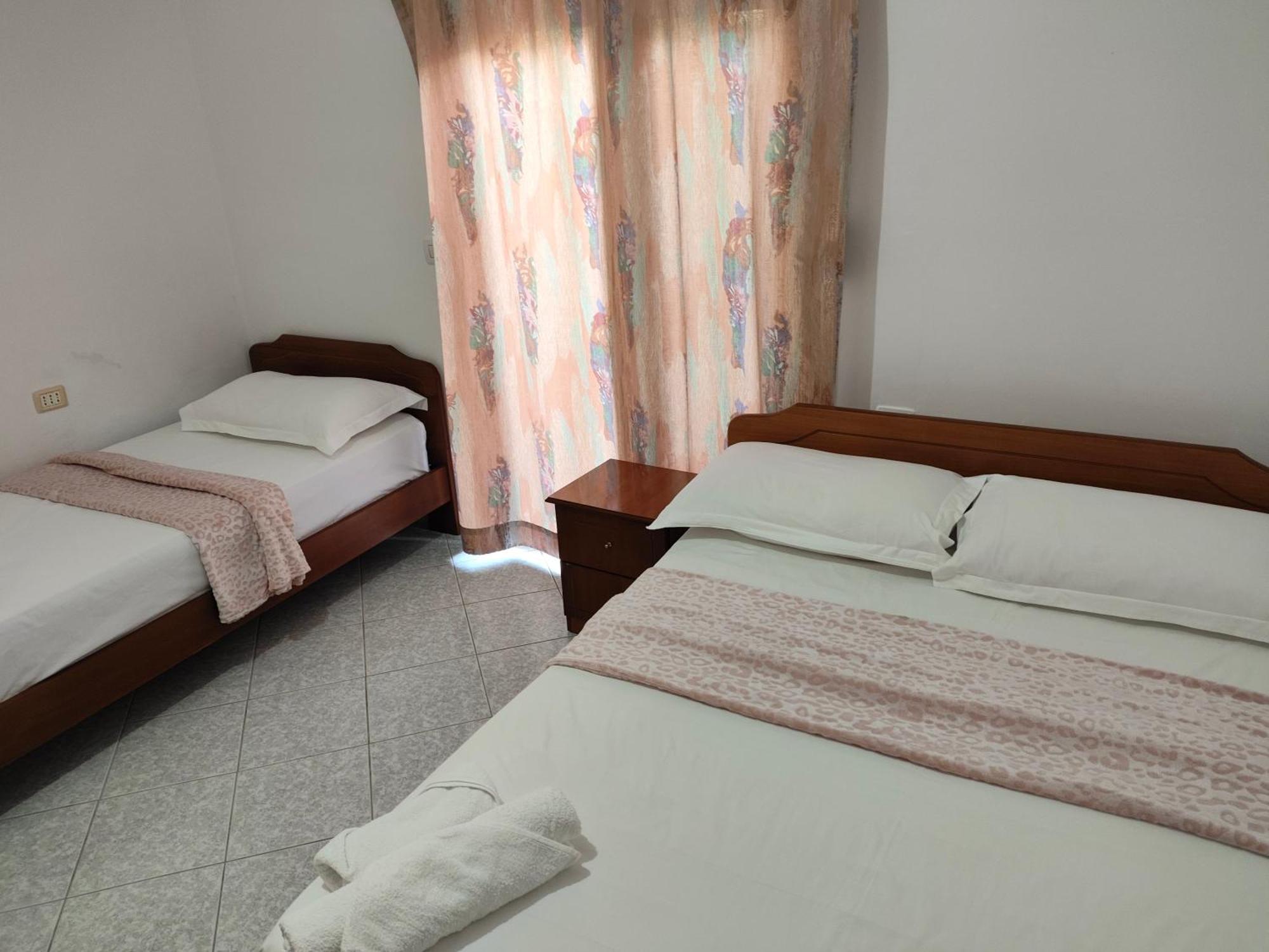 Hola Rooms Ksamil Exterior photo