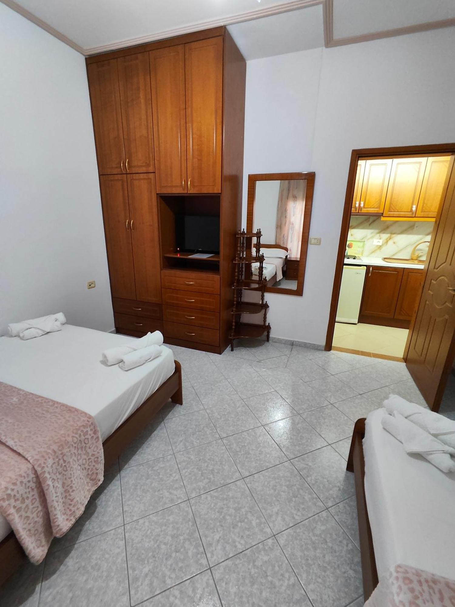 Hola Rooms Ksamil Exterior photo