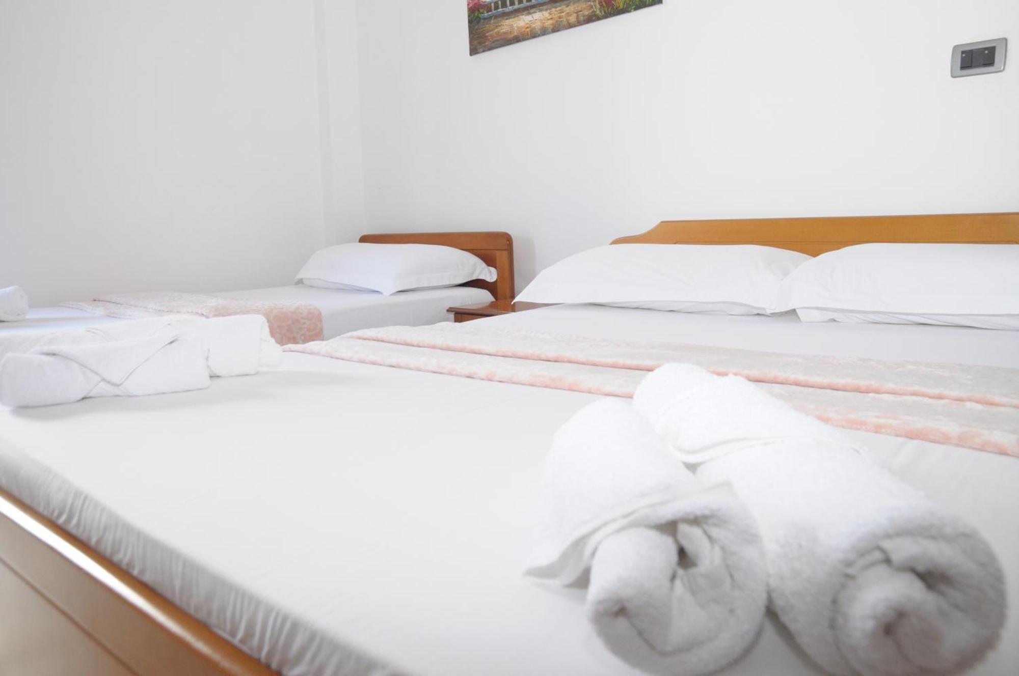 Hola Rooms Ksamil Exterior photo