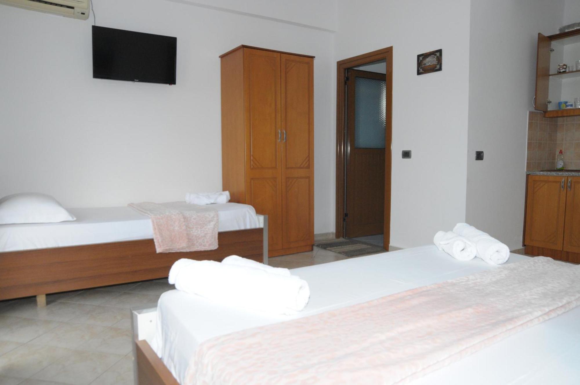 Hola Rooms Ksamil Exterior photo