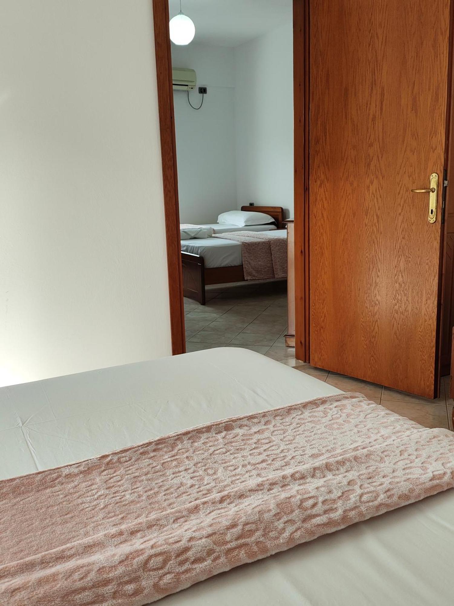Hola Rooms Ksamil Exterior photo