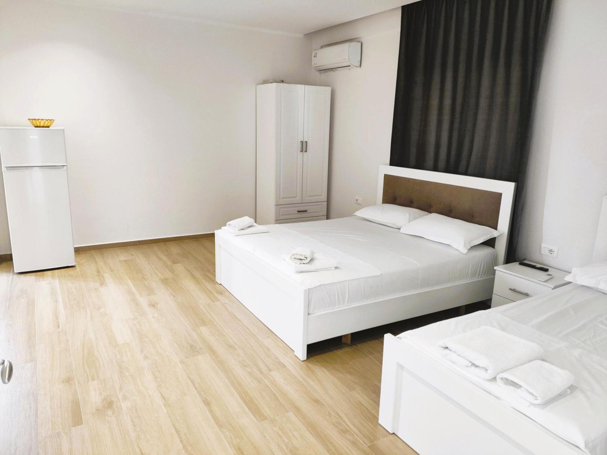 Hola Rooms Ksamil Exterior photo