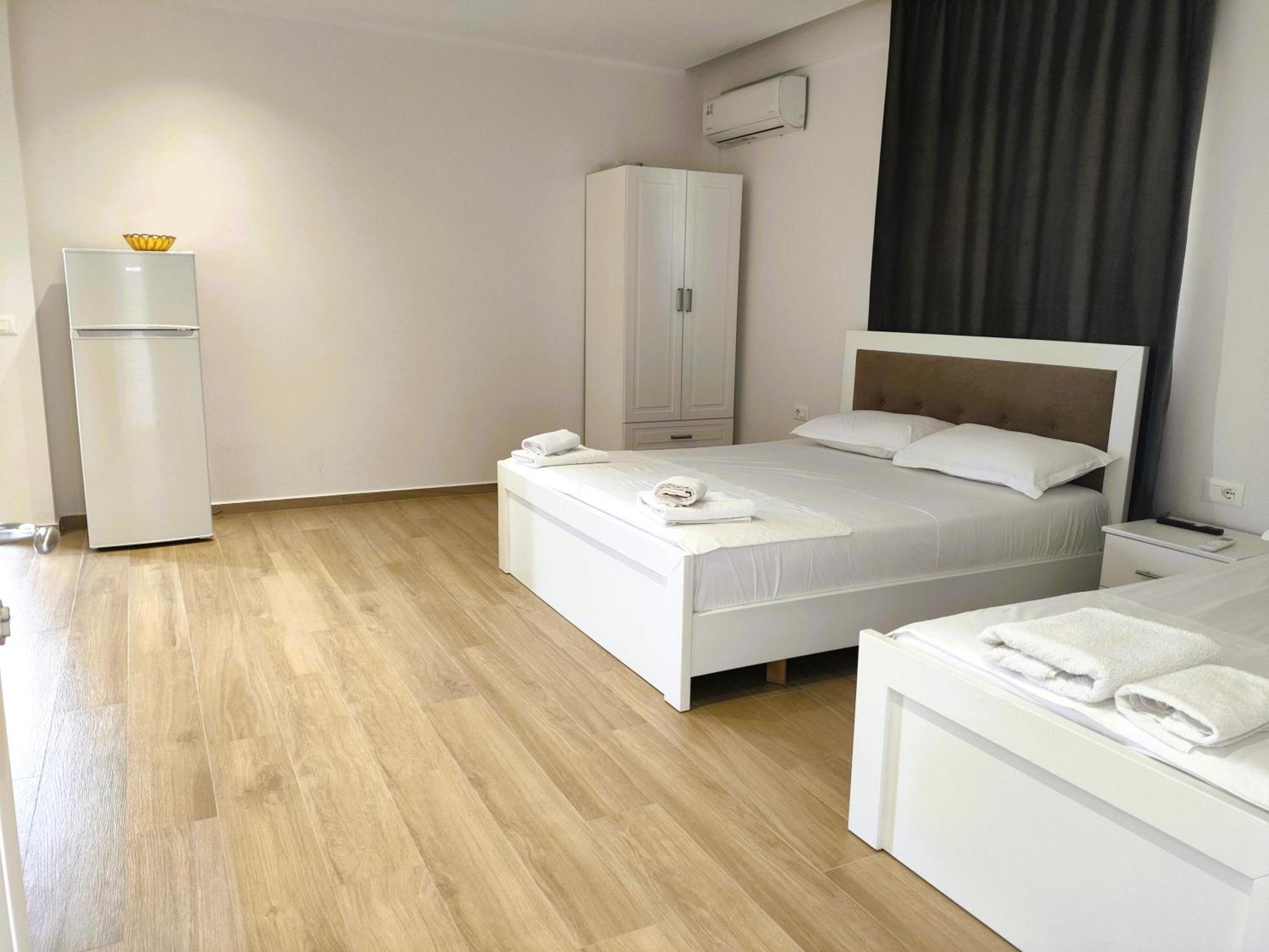 Hola Rooms Ksamil Exterior photo