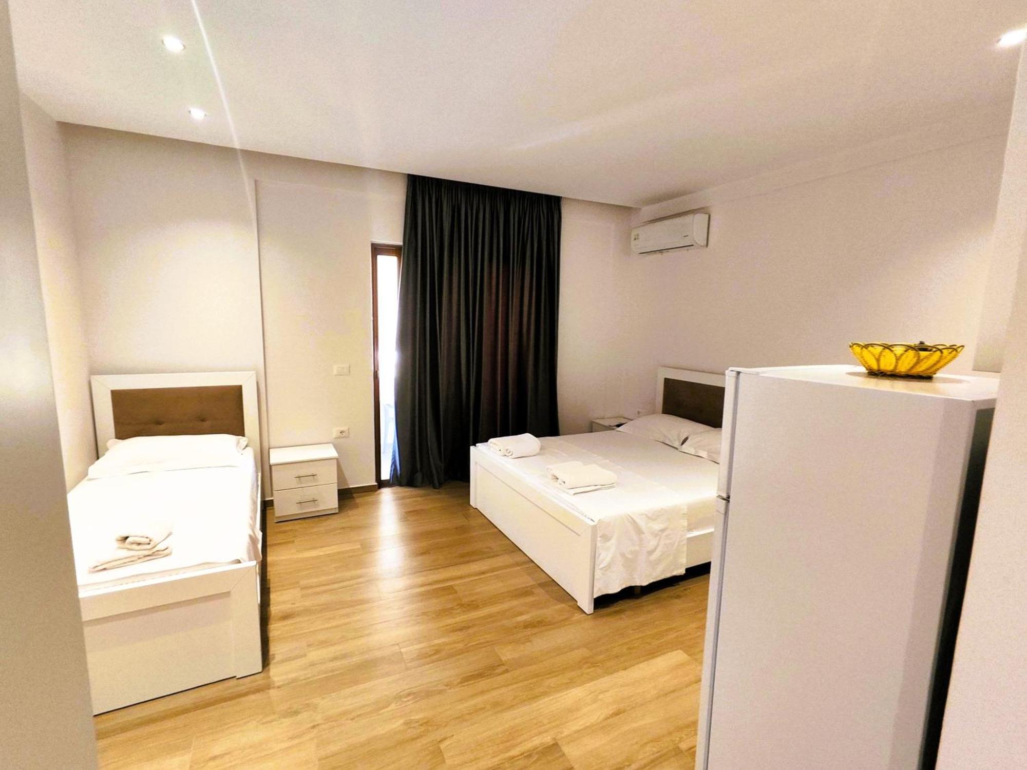 Hola Rooms Ksamil Exterior photo
