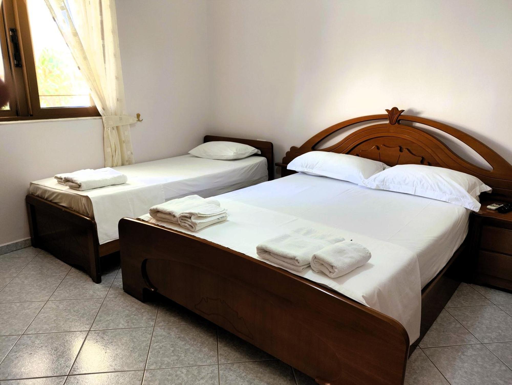 Hola Rooms Ksamil Exterior photo